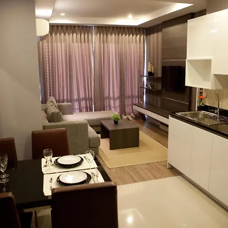 J Residence Thonglor 8
