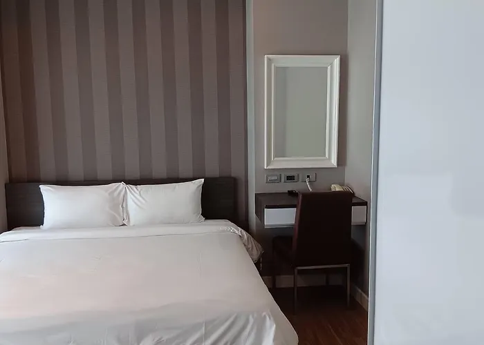 J Thonglor 8 * Bangkok