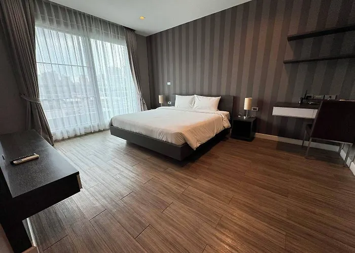 J Thonglor 8 Bangkok