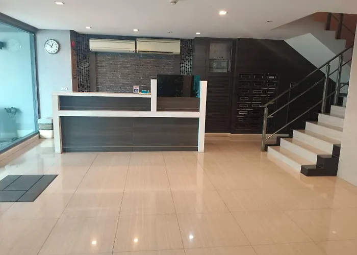 J Thonglor 8 شقة