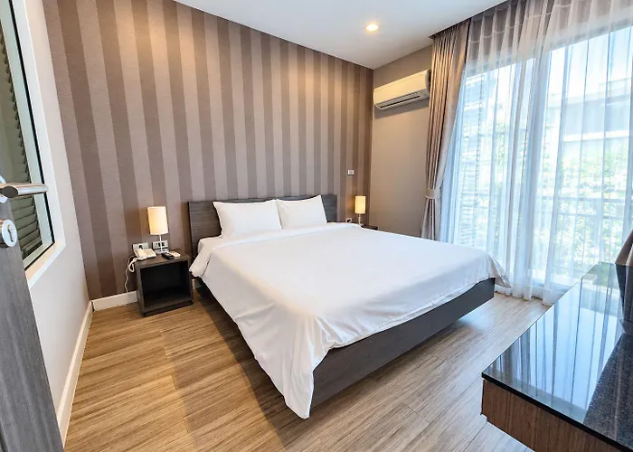 J Thonglor 8 شقة