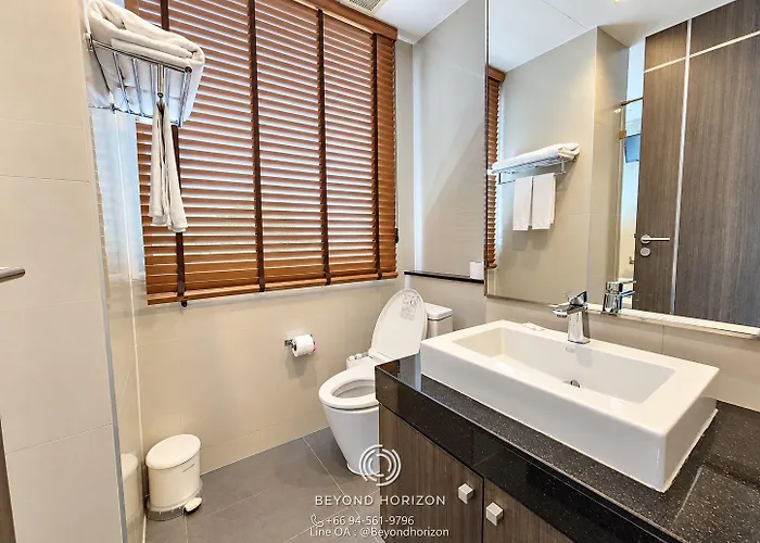 J Thonglor 8 شقة *